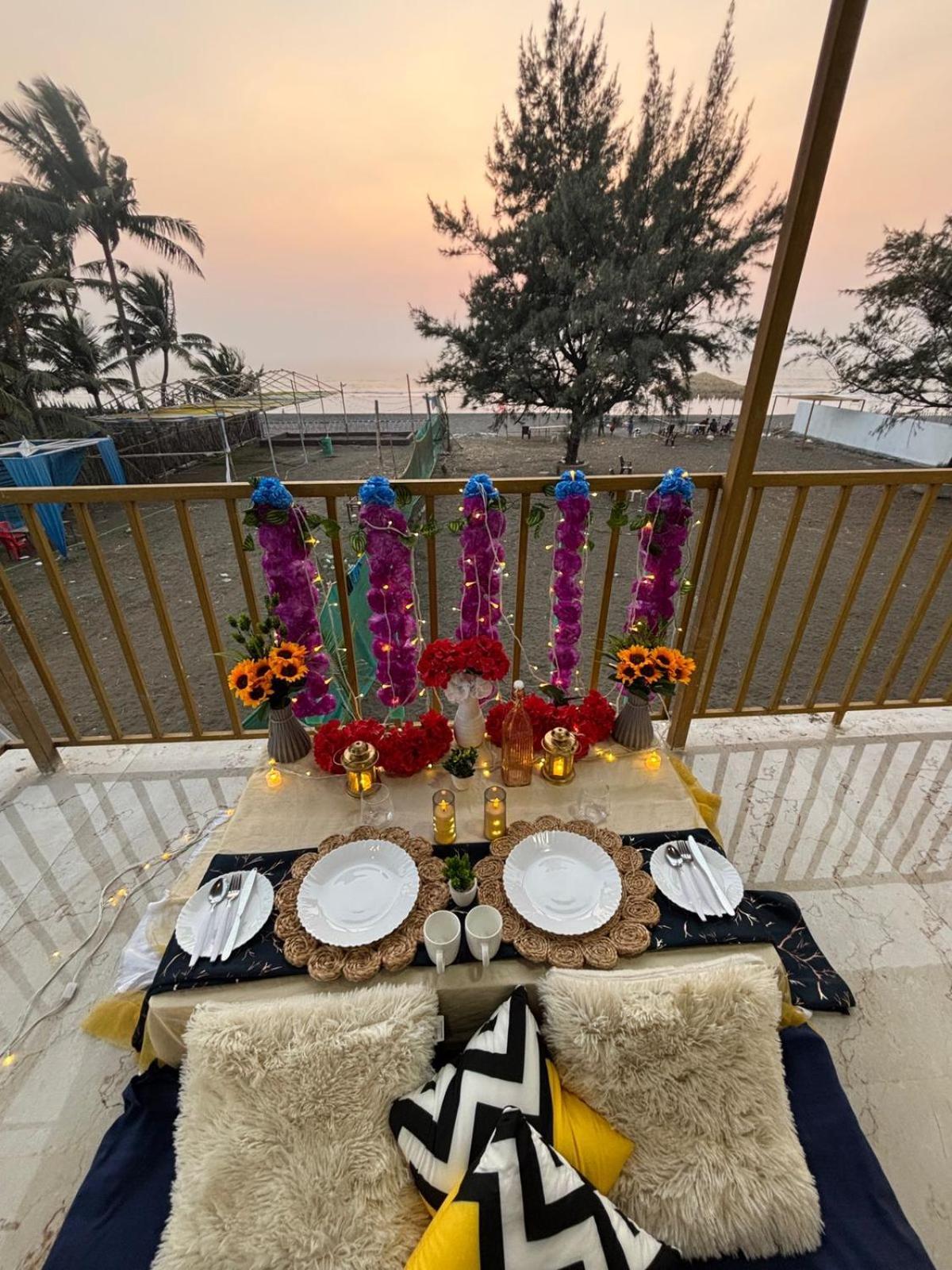 Sea Royal Rooms And Cafe Virār Exterior photo